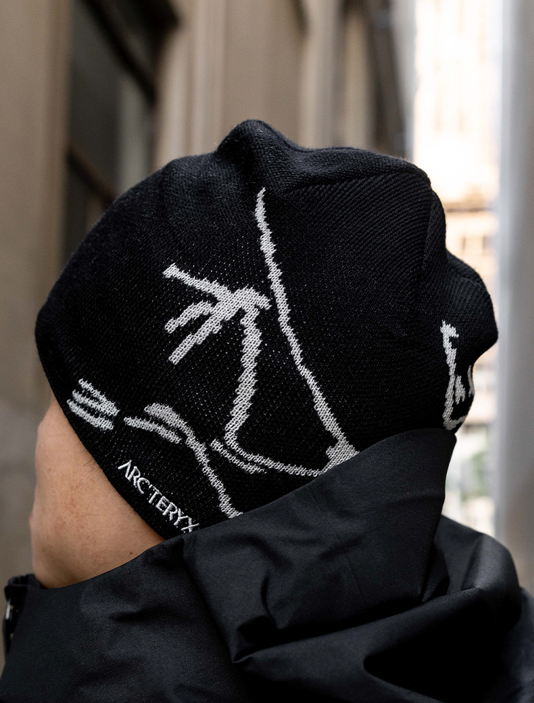 BIRD HEAD TOQUE