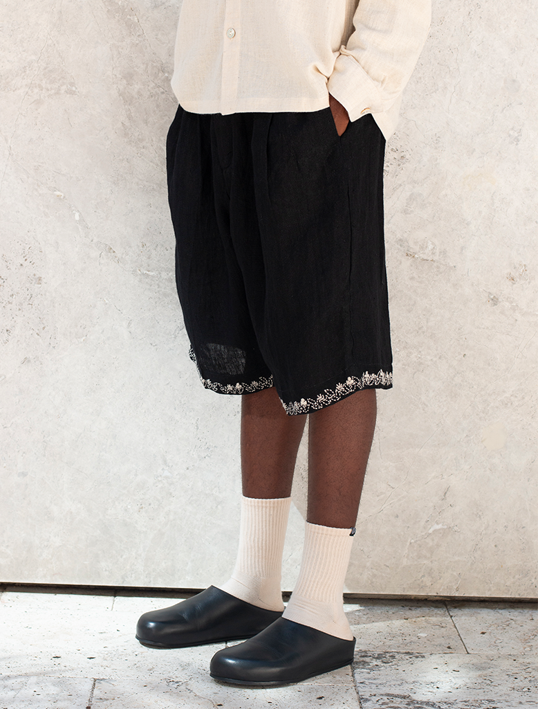 PLEATED SHORTS