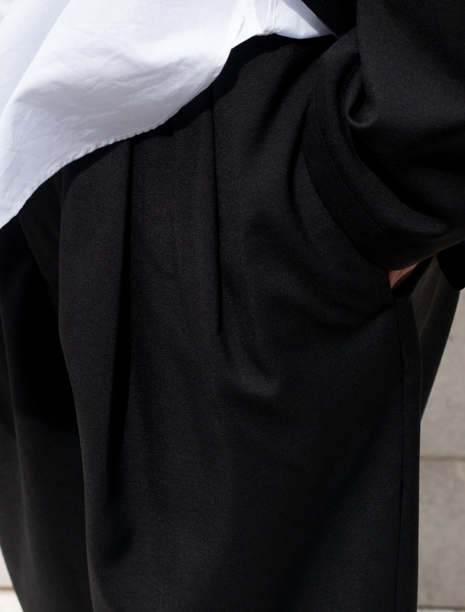 RELAXED 2 TUCK PANTS