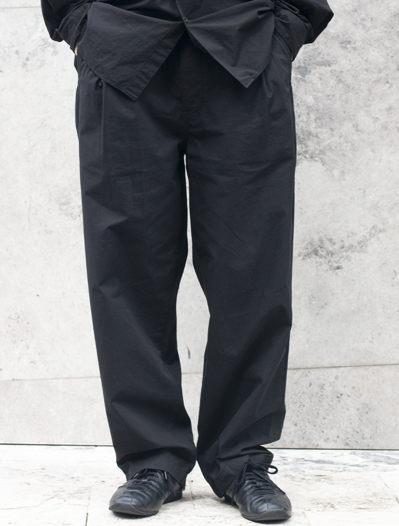 GARMENT DYED DEEP TUCK PANTS