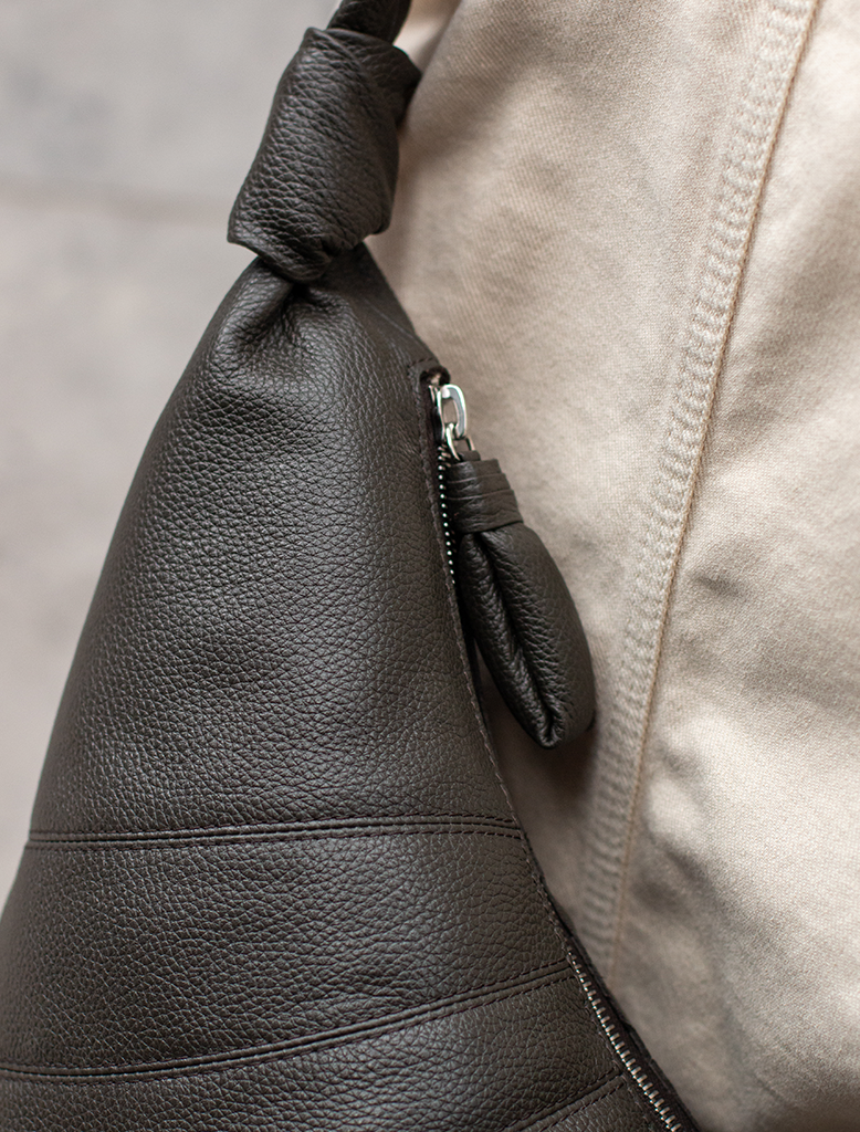 MEDIUM CROISSANT BAG
