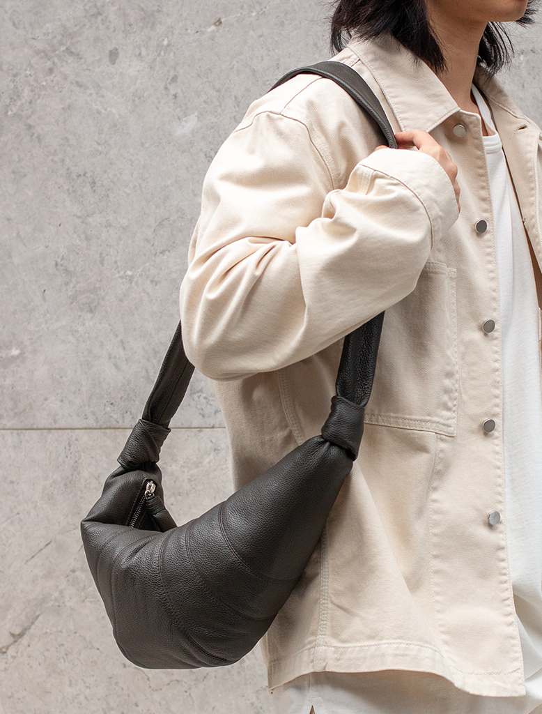 MEDIUM CROISSANT BAG