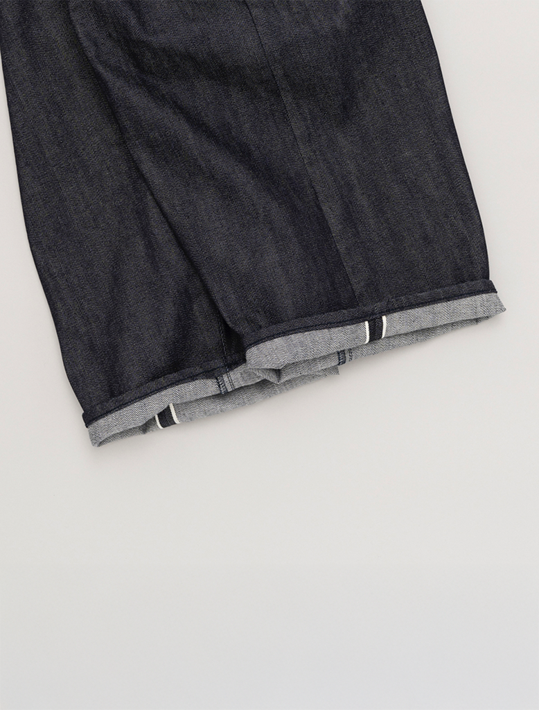 DEEP TUCK WIDE DENIM PANTS