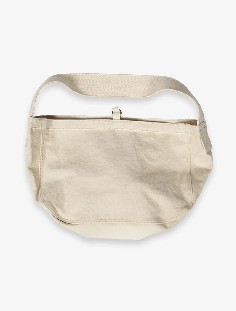 LOT. 004 NEWSBOY BAG