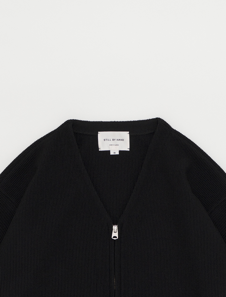 ZIPPED KNIT CARDIGAN