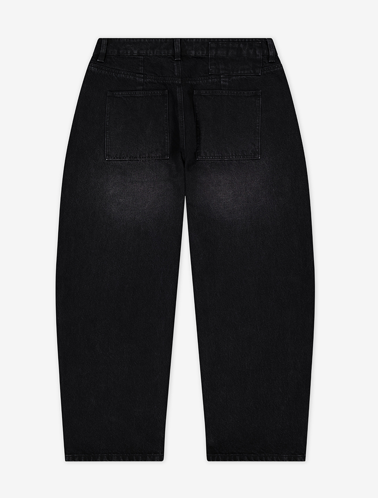RELAXED DENIM