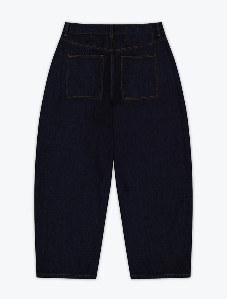 RELAXED DENIM