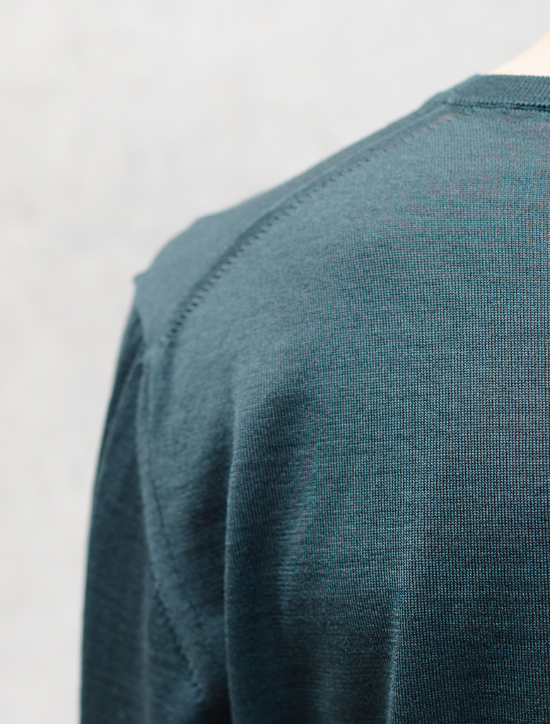 SUPERFINE MERINO CREWNECK