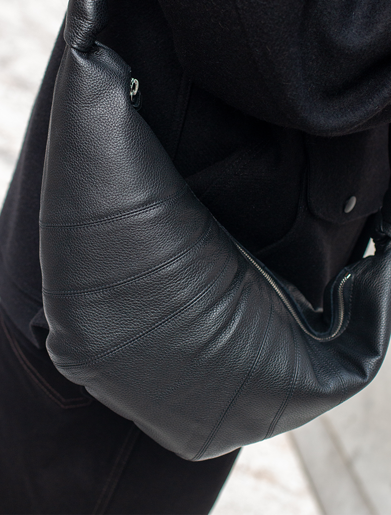 MEDIUM CROISSANT BAG