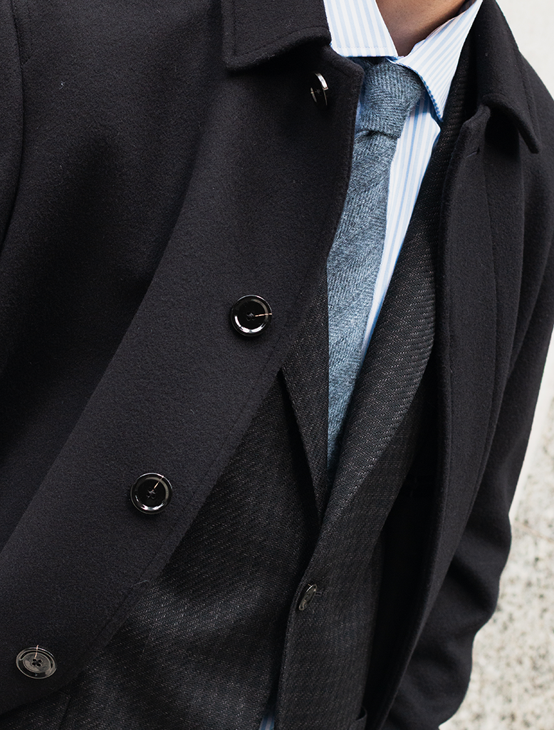 CONVERTIBLE COLLAR COAT