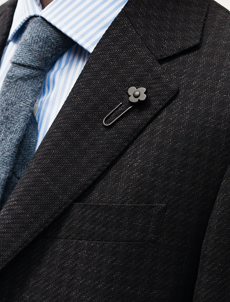 TEXTURED WOVEN BLAZER