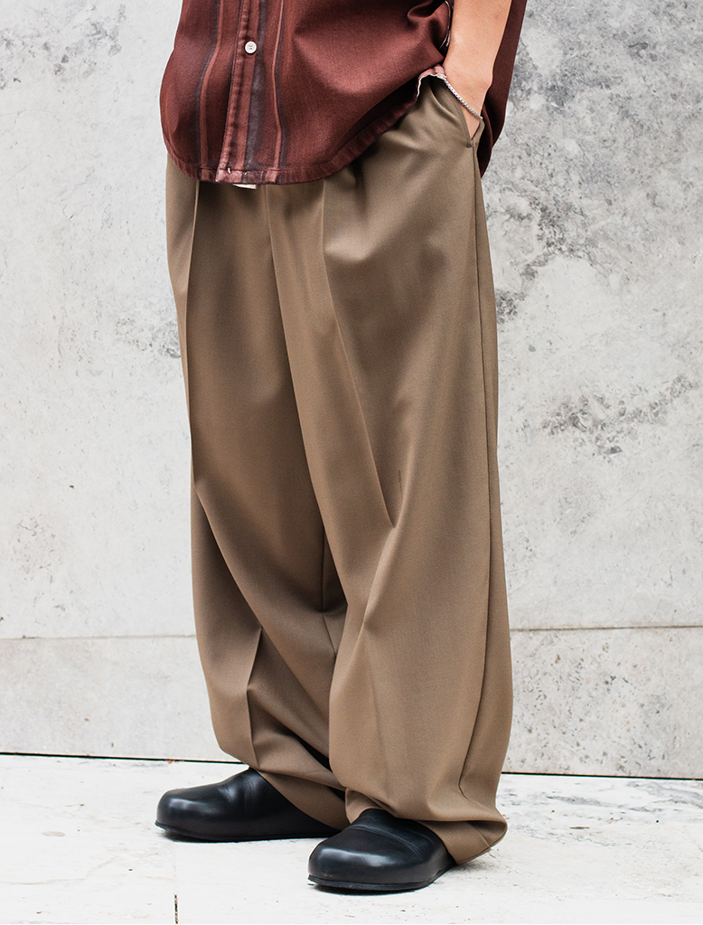 1/2 ELASTICATED WAIST TROUSER