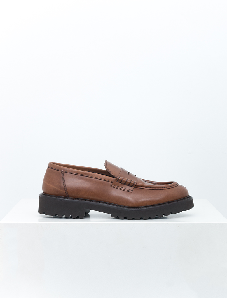 PENNY LOAFER